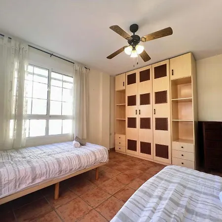 3Br Family Apt Near Beach Ac Tv17