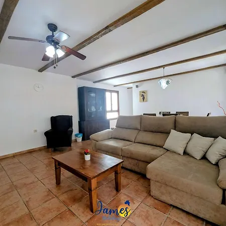 3br Family Near Ac Tv17 Apartment *